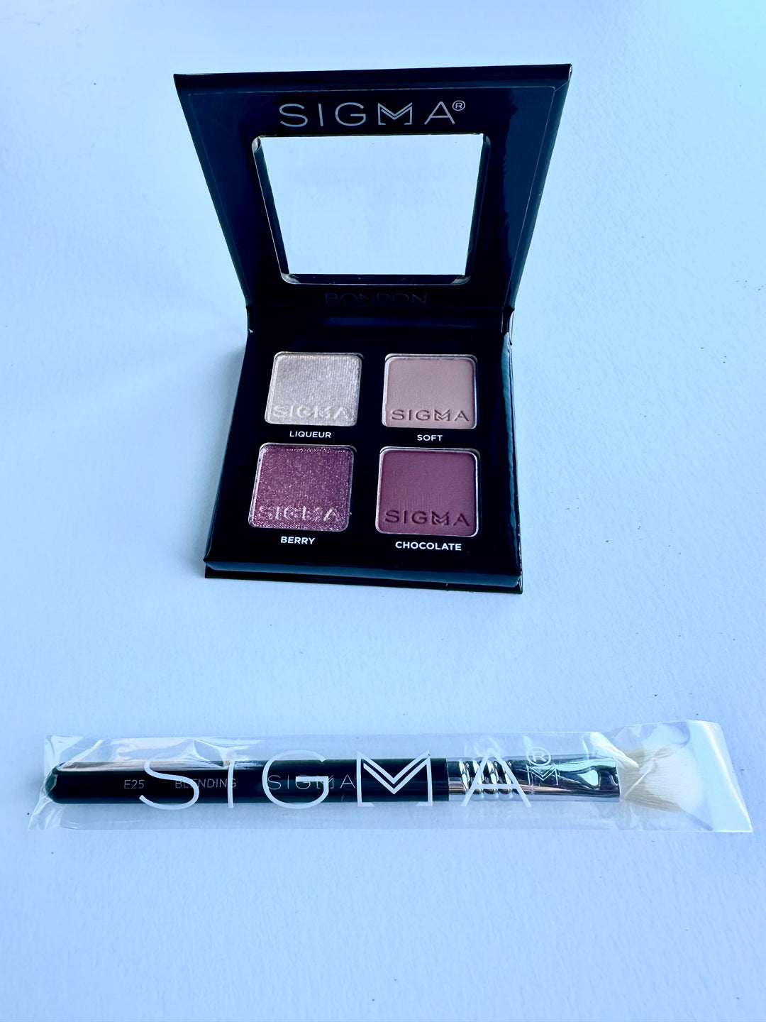 Sigma Beauty | Bon Bon Quad Eyeshadow Palette and Brush - Duo Special