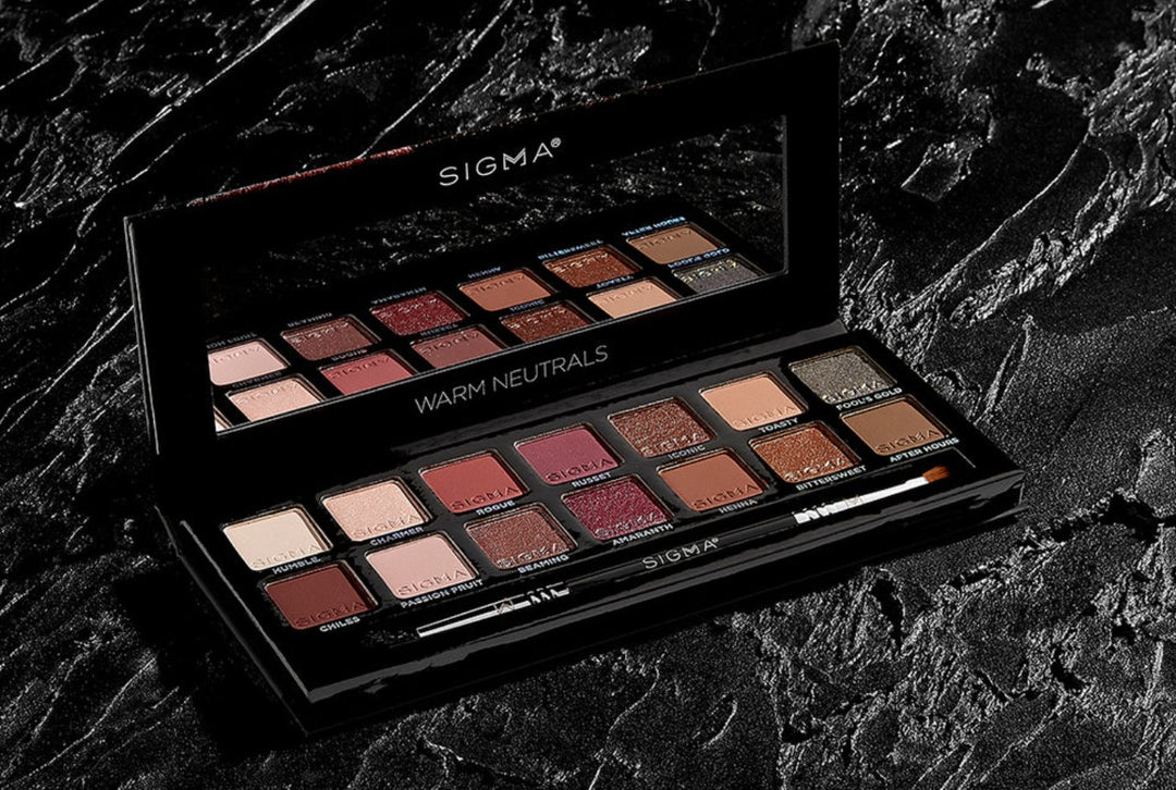 Sigma Beauty | Warm Neutrals Large Eyeshadow Palette with Brush