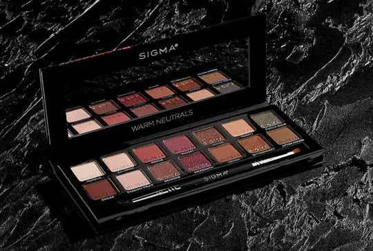 Sigma Beauty | Warm Neutrals Large Eyeshadow Palette with Brush