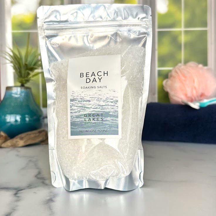 Great Lakes Bath and Body, Organic, Cruelty Free, Epsom Soaking Salts, Beach Day Scented